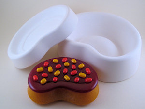Kidney-Shaped Box and Lid
